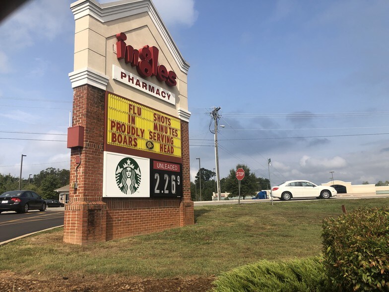 More Photos Of 329-339 Us-123-byp, Seneca Unknown For Lease