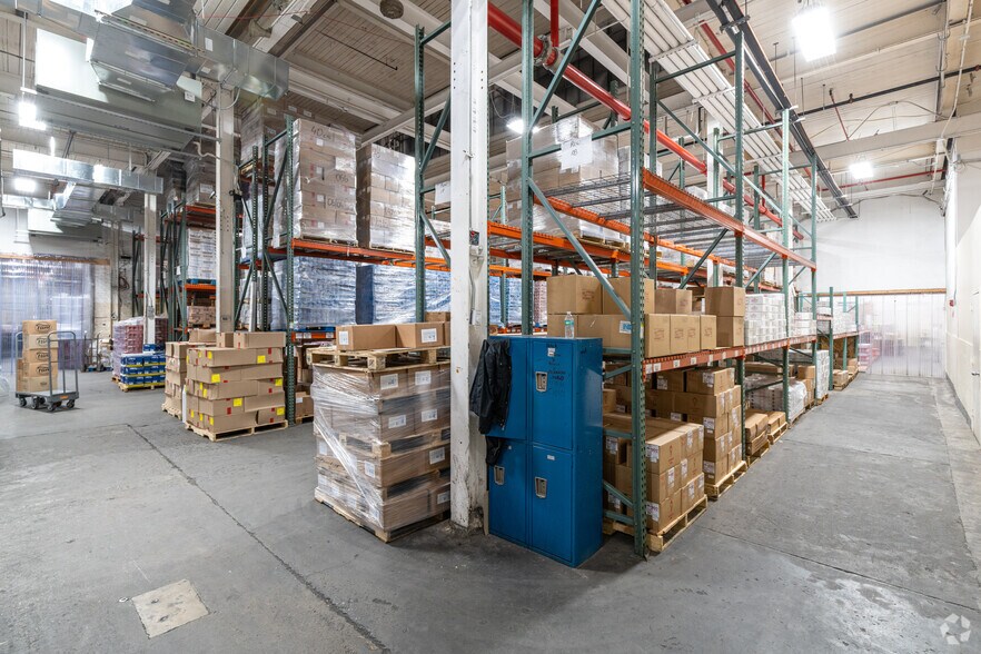 More Photos Of 175 Lake Ave, Staten Island Warehouse For Sale