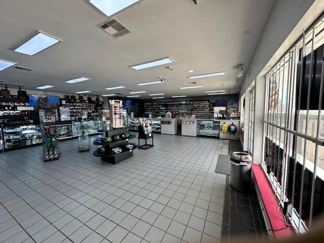 More Photos Of 8201 NW 10th St, Oklahoma City Service Station For Sale