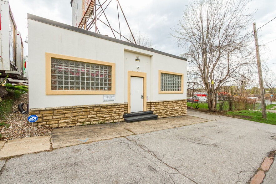 More Photos Of 64 Spencer St, Rochester Loft Creative Space For Sale