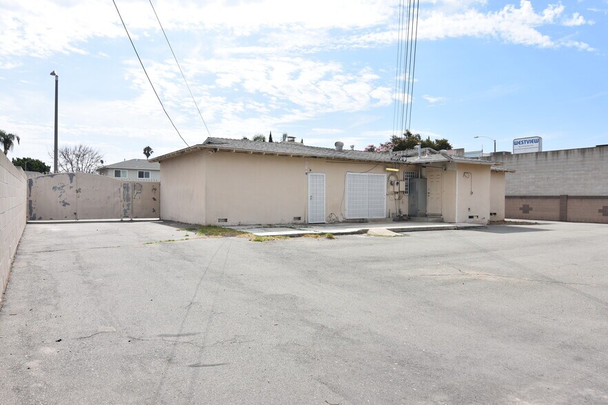 More Photos Of 1645 S Euclid St, Anaheim Light Distribution For Sale