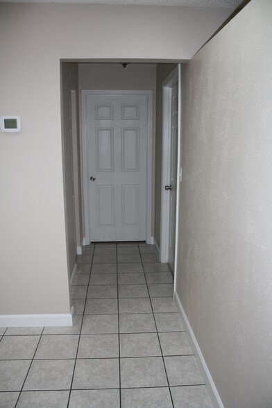 More Photos Of 4917 Maryville Rd, Granite City Office For Sale