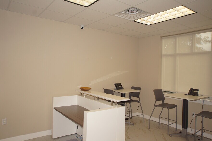 More Photos Of 2219 Sawdust Rd, The Woodlands Loft Creative Space For Lease