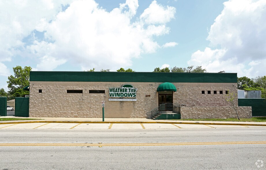 More Photos Of 2125 W Columbus Dr, Tampa Light Distribution For Lease