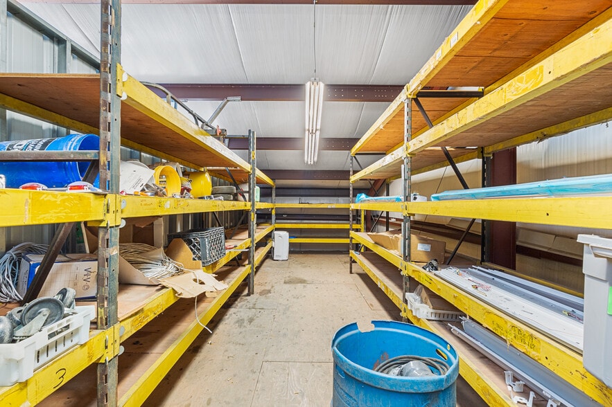 More Photos Of 260 Old Nicholson Rd, Walton Warehouse For Sale