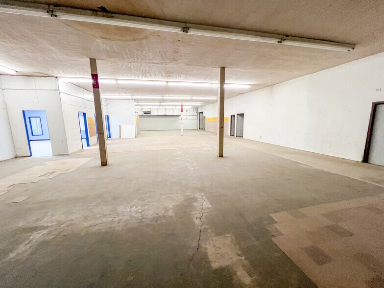 More Photos Of 305 E University Blvd, Odessa Storefront Retail Office For Lease