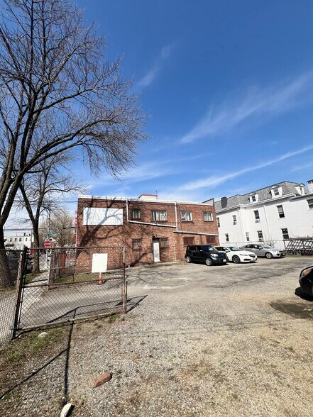 More Photos Of 168-30 89th Ave, Jamaica Office Residential For Lease