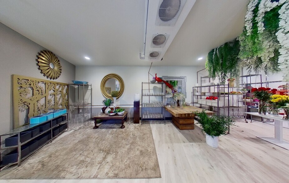 More Photos Of 10616-10622 Katella Ave, Anaheim Loft Creative Space For Sale