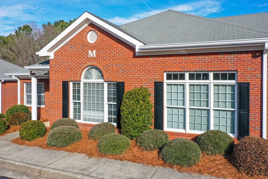 More Photos Of 555 Sun Valley Dr, Roswell Office For Sale