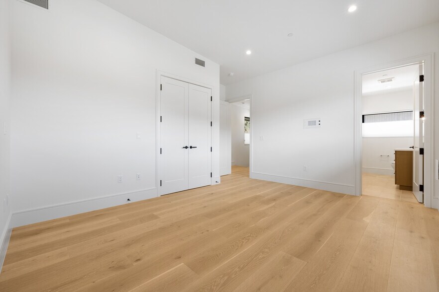 More Photos Of 424 Hidden Hollow Drive, Jackson Apartments For Sale