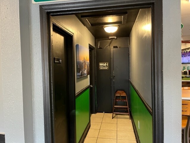 More Photos Of 2205 Apalachee Pky, Tallahassee Restaurant For Sale
