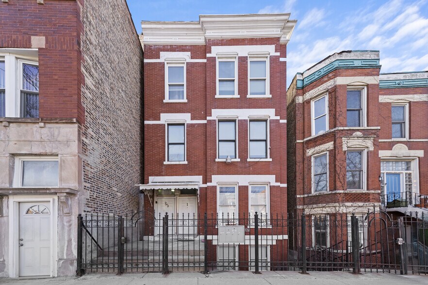 Primary Photo Of 2307 S Leavitt St, Chicago Apartments For Sale