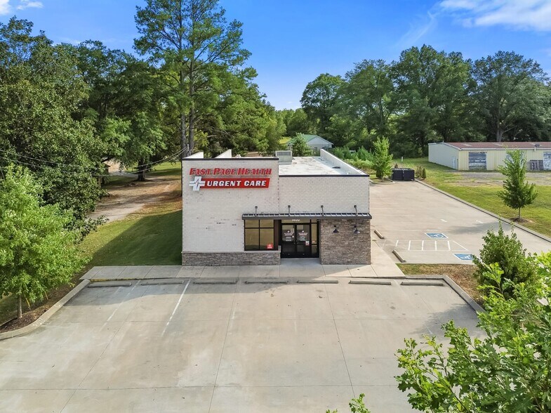 More Photos Of 1400 Highway 72 E, Corinth Health Club For Sale