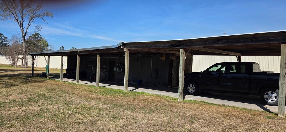 More Photos Of 35607 FM 149 Rd, Pinehurst Flex For Sale