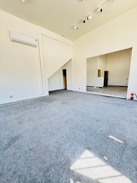 More Photos Of 7424-7426 W Sunset Blvd, Los Angeles Storefront Retail Office For Lease