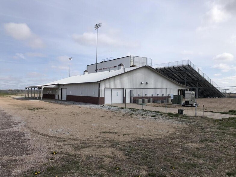 More Photos Of 1206 Road 4, Mc Cool Junction Racetrack For Sale