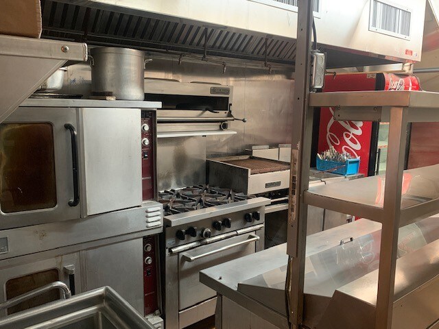 More Photos Of 38-40 S 19th St, Philadelphia Restaurant For Lease