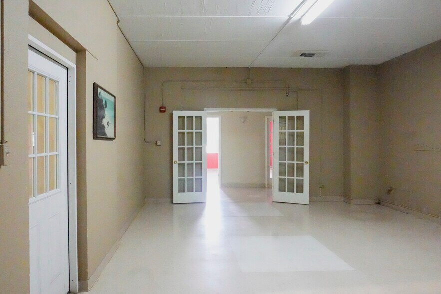 More Photos Of 3117 Cabaniss Pky, Corpus Christi Manufacturing For Lease