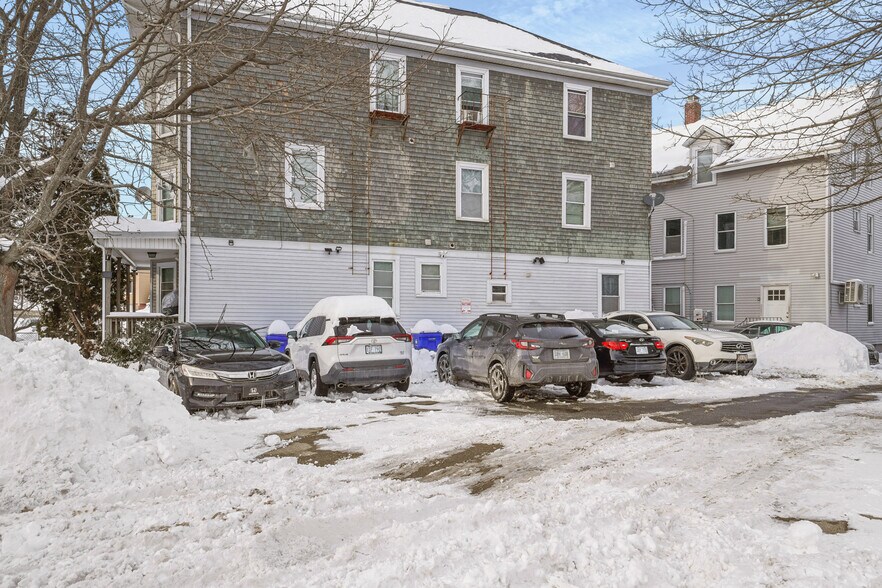 More Photos Of 47 Mary St, Pawtucket Apartments For Sale