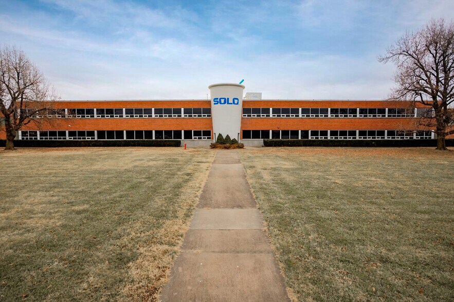 1100 N Glenstone Ave, Springfield, MO 65802 Industrial For Lease