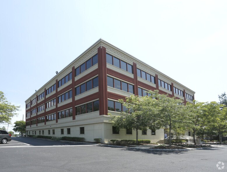 More Photos Of 303 W Main St, Freehold Office For Lease