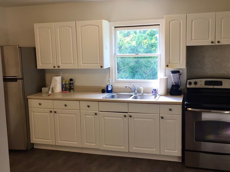 More Photos Of 147 Georgetown Rd, Beaver Falls Apartments For Sale