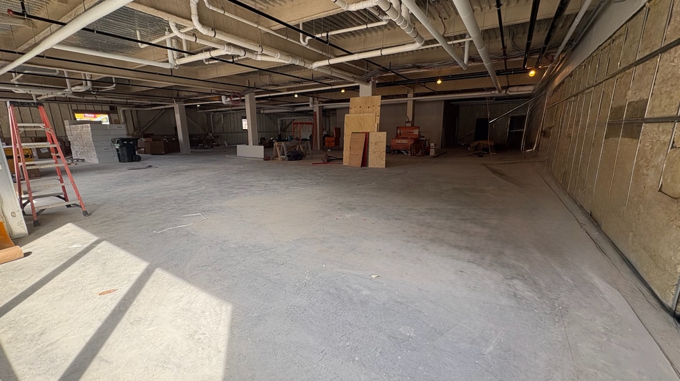 More Photos Of 408 Suffolk St, Lowell Apartments For Lease