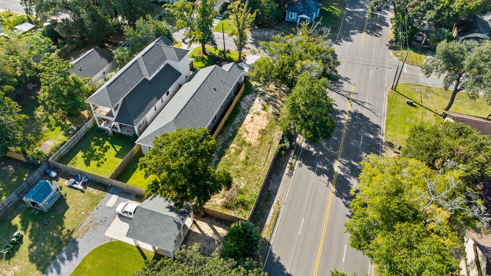 More Photos Of 900 Yonge St, Pensacola Land For Sale