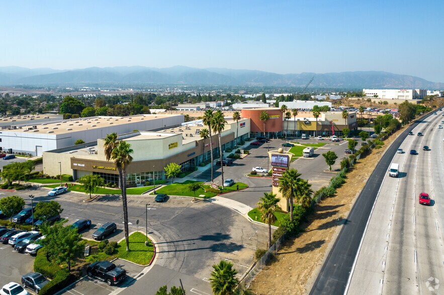 More Photos Of 275-280 Teller St, Corona Unknown For Lease