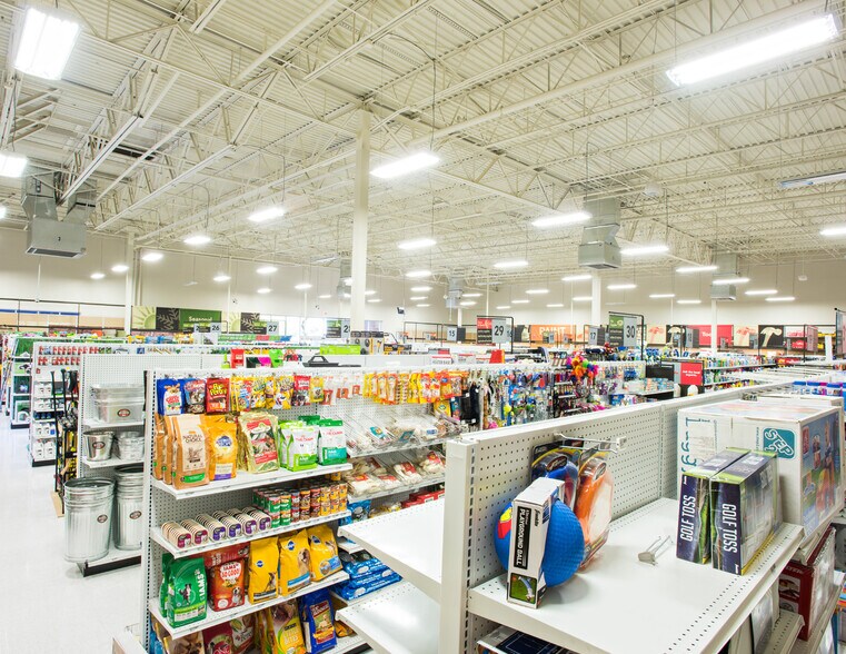 More Photos Of 4240 W Bell Rd, Glendale Storefront For Sale