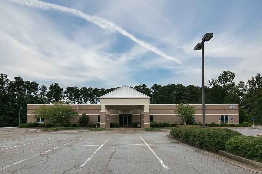 More Photos Of 705 Breedlove Dr, Monroe Medical For Lease