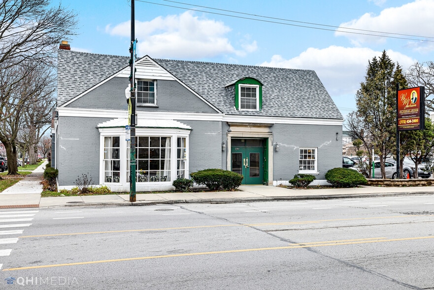 More Photos Of 2701 W 63rd St, Chicago Funeral Home For Sale