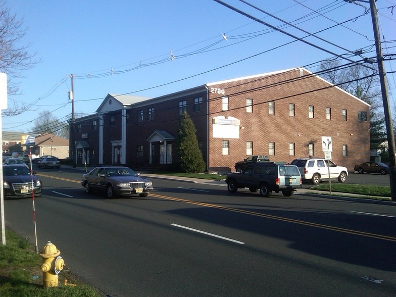 Primary Photo Of 2780 Morris Ave, Union Township Medical For Lease