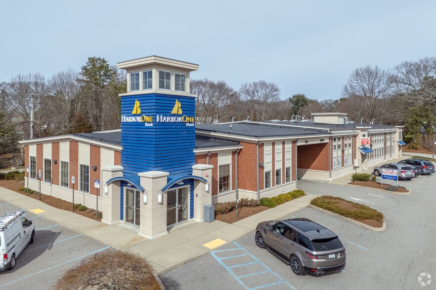 Primary Photo Of 5750 Post Rd, East Greenwich Medical For Sale