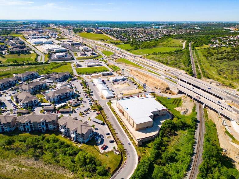 More Photos Of 7323 N Loop 1604 E, San Antonio Office For Sale