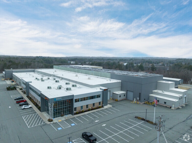 More Photos Of 144-146 Main St, Plaistow Manufacturing For Lease