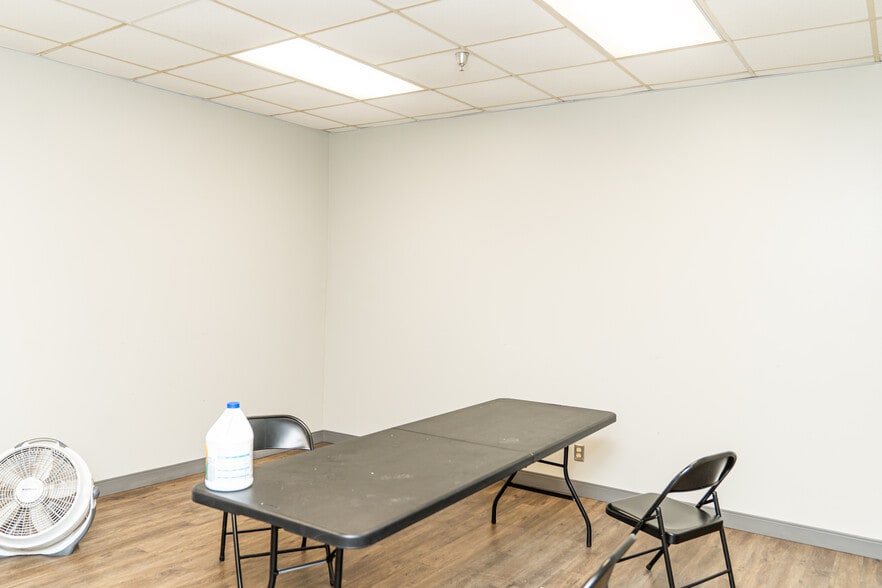 More Photos Of 2580 Highway 46, Heflin Warehouse For Sale