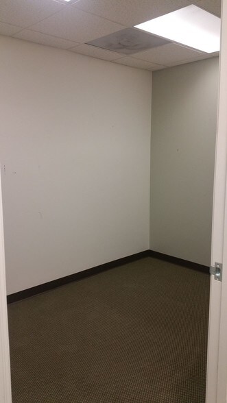 More Photos Of 500 Alamitos Ave, Long Beach Medical For Lease