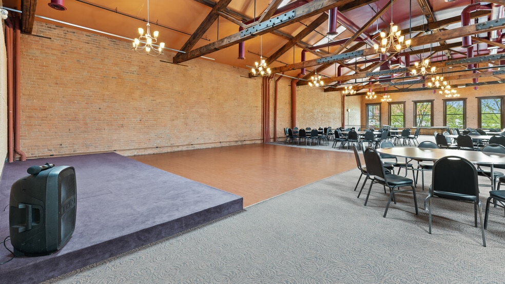 More Photos Of 102 S Victoria Ave, Pueblo Storefront For Sale