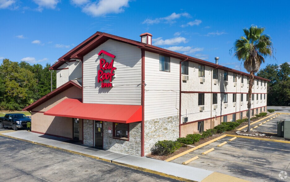 More Photos Of 10901 Harts Rd, Jacksonville Hotel For Sale