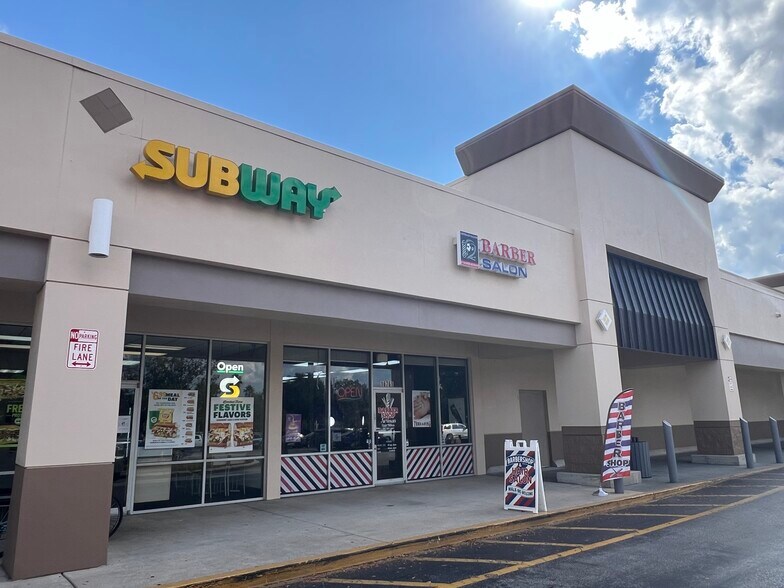 More Photos Of 16719 Fishhawk Blvd, Lithia General Retail For Lease