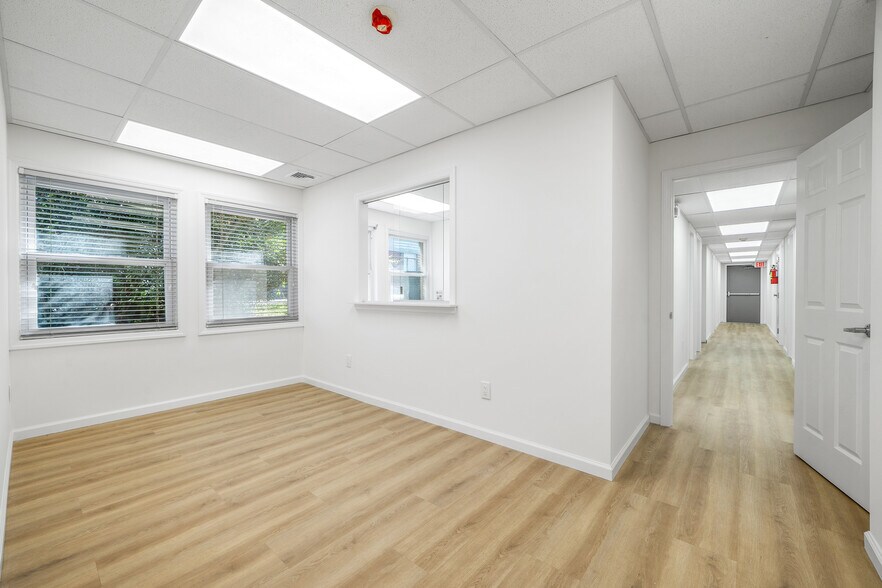 Primary Photo Of 28 Throckmorton Ln, Old Bridge Medical For Lease