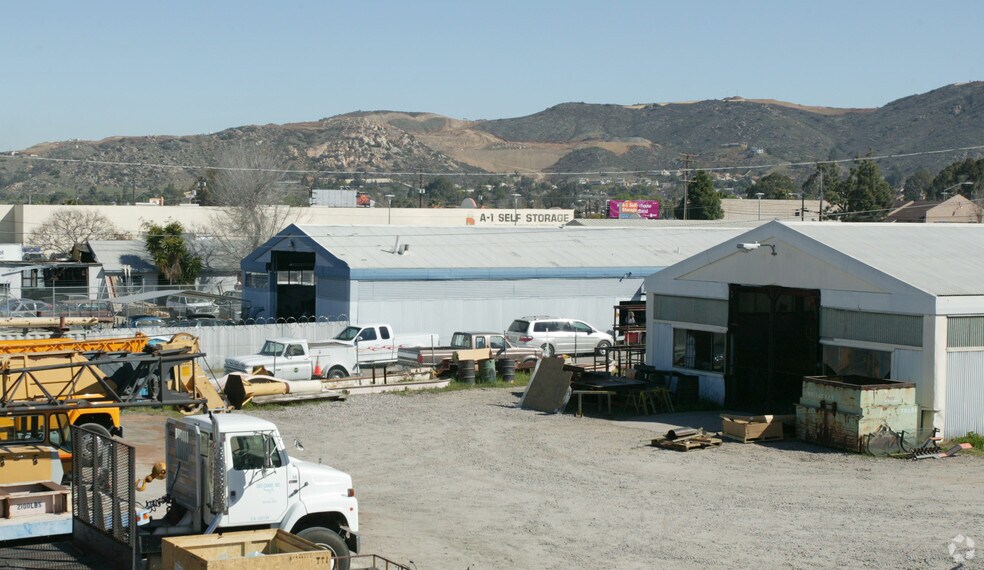 More Photos Of 1336 N Magnolia Ave, El Cajon Warehouse For Lease