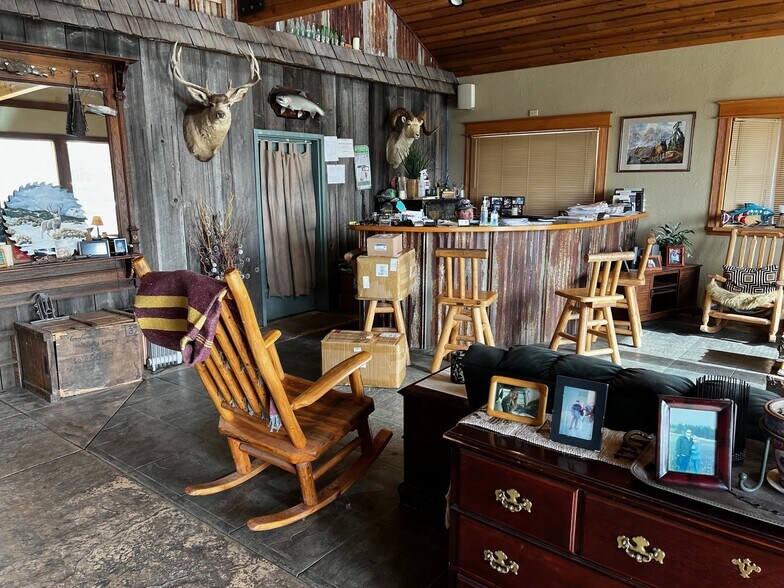 More Photos Of 1935 W Edgewood Dr, Port Angeles Warehouse For Sale