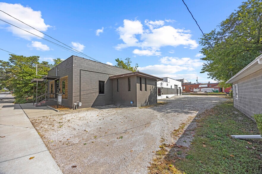 More Photos Of 518 Jefferson St, Fulton Flex For Lease