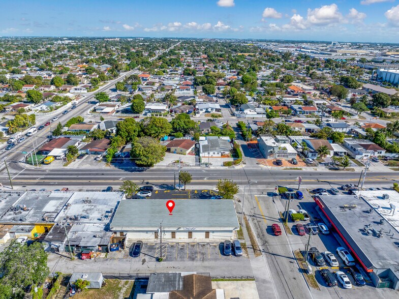 More Photos Of 820 SE 8th St, Hialeah General Retail For Sale