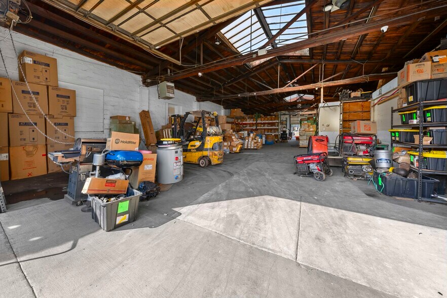 More Photos Of 245-247 Elizabeth Ave, Elizabeth Industrial For Lease