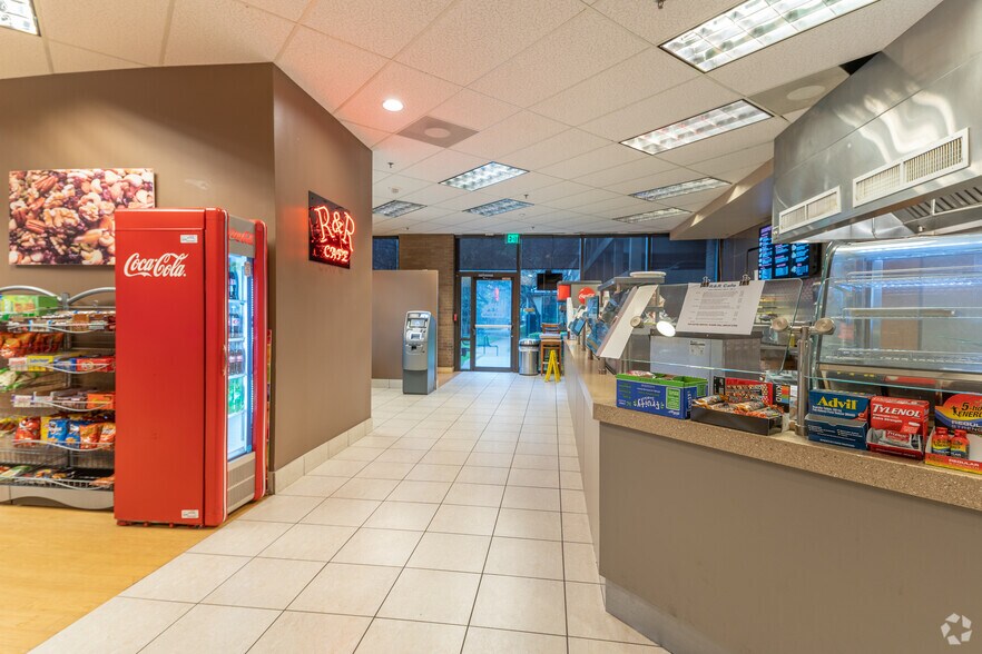 More Photos Of 12221 Merit Dr, Dallas Office For Lease