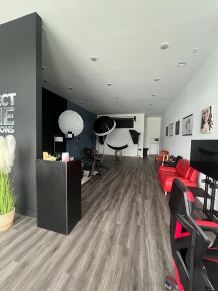 More Photos Of 2862 Highway 41A S, Clarksville Storefront Retail Office For Lease