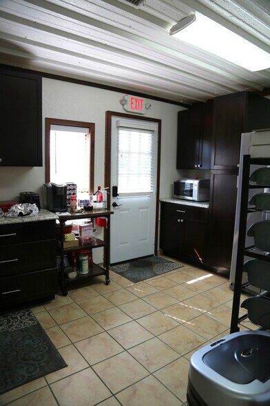 More Photos Of 105 FM 27 W, Fairfield Land For Sale